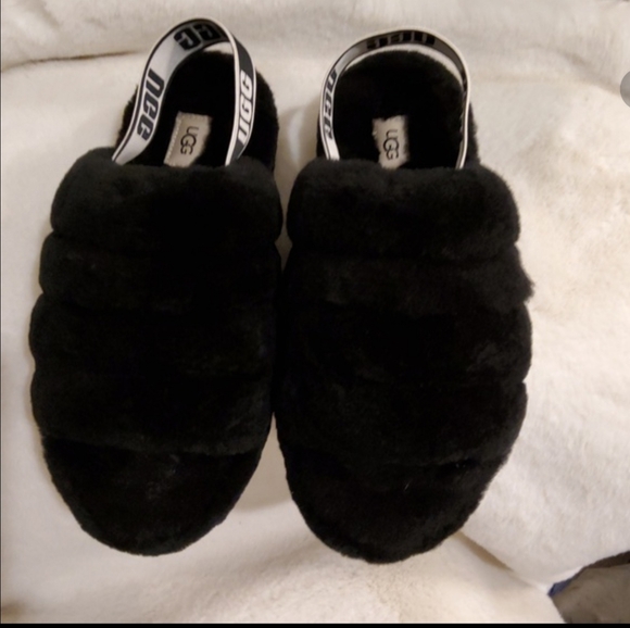UGG Women's Fluff Yeah Black Slide Slippers - Picture 14 of 16
